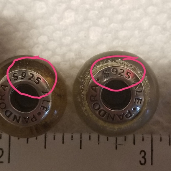 NFS. ...spot a faux Pandora Disney Murano - Belle - Picture 2 of 4